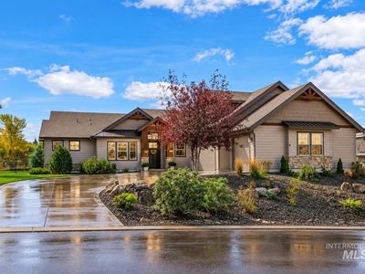 3833 Sage Creek Dr