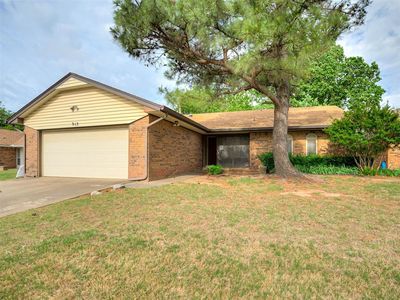 813 N Parkview Cir