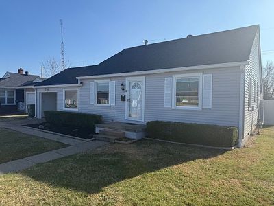 6 Colonial Ct
