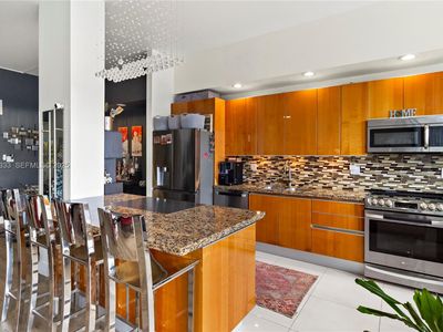 18061 Biscayne Blvd #PENTHOUSE 01