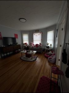 484 Park Ave
