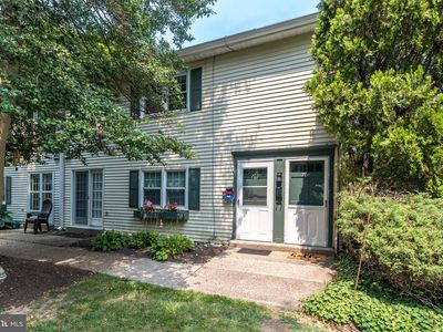 704 Yardley Cmns