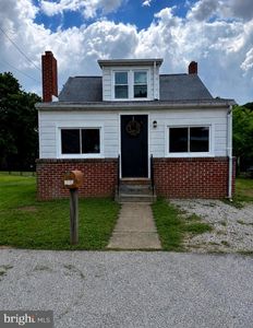 101 S Fern Ave