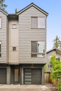 18355 3rd Avenue NE