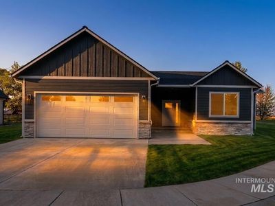 516 Maple Ct