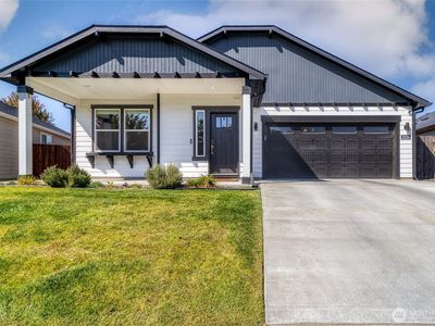 2220 Leonard Drive