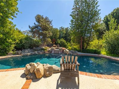 14395 Amorose St