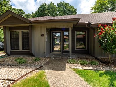 26 Everette Ln