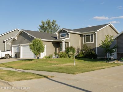 1877 Yellowstone Cir