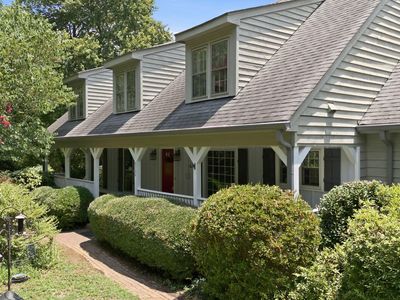 8704 Danbury Cir