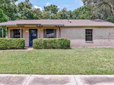 7952 Dartmoor Cir