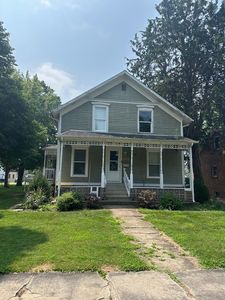 207 W Elm St