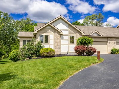 Property at 10 Baywood Ln, Webster, NY
