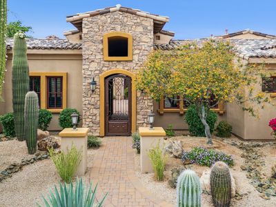 8520 E Via Montoya Dr