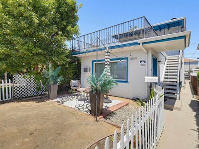 3809 W Chandler Blvd