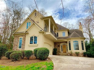 108 Yadkin Fls