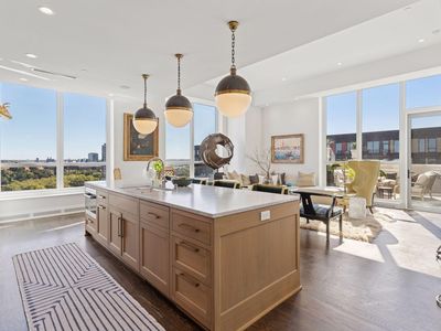 1111 W River Pkwy #15E