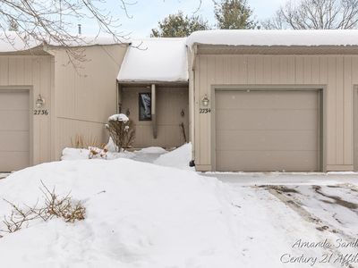 2734 Sandstone Ter NE #87