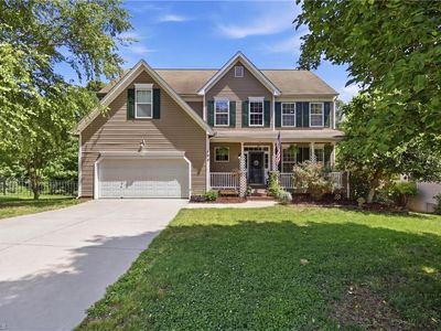 102 Farriers Ln