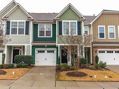 102 Hundred Oaks Ln