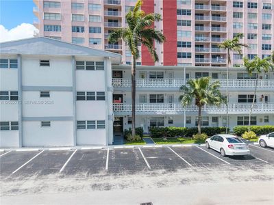 3133 S Ocean Dr APT 318