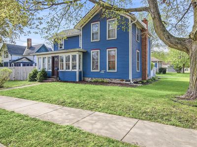 Property at 725 W South STREET, Oconomowoc, WI