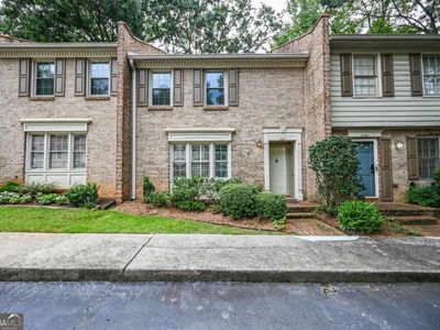 3427 Ashwood Ln