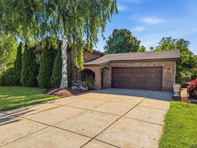 Property at 3089 N Creek Rd, Youngstown, NY