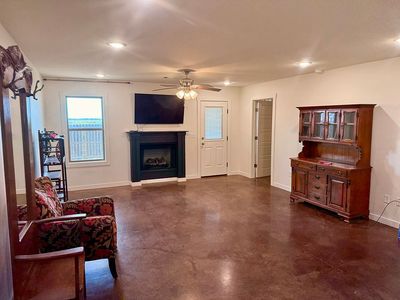 1403 Ryan Dr