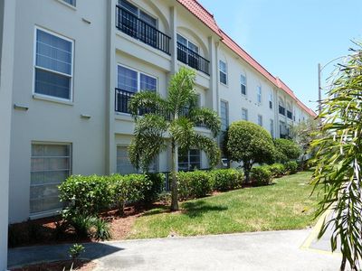 2700 Bayshore Blvd APT 2205