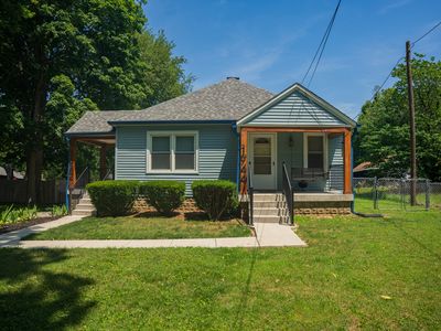 1944 E Epler Ave