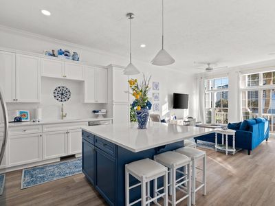 512 Dement Cir APT C