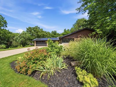 Property at 5200 N Sherbrook Ln, Peoria, IL
