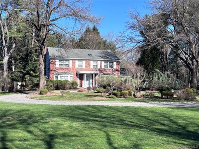 18 Quaker Ridge Drive