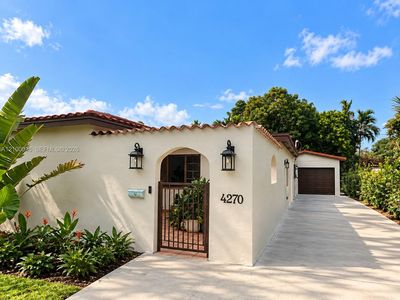 4270 SW 13th St