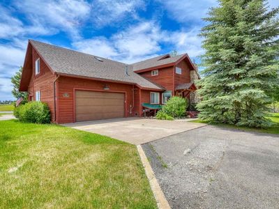 28 Holly Tree Circle