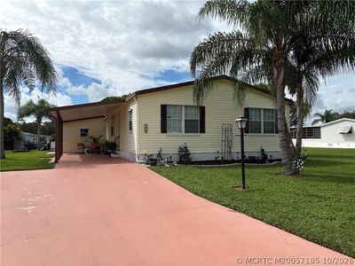 2460 SW Versailles Ter