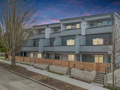 105 NW 39th Street #D