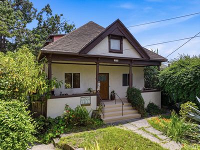 1614 Russell Street