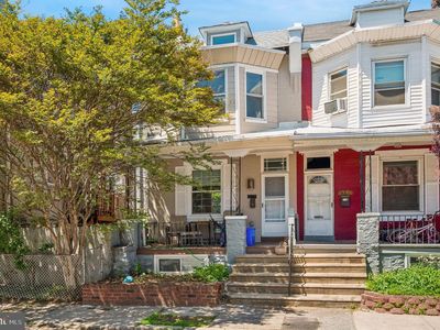 463 W Earlham Ter