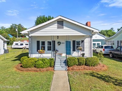 902 Fowler St