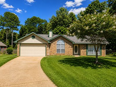 208 Boutte Cir