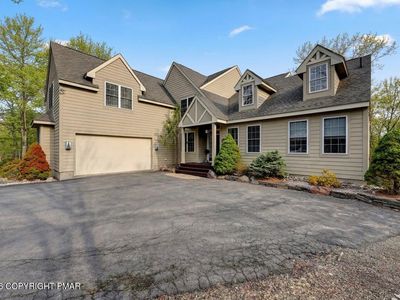 102 Pine Needle Ln