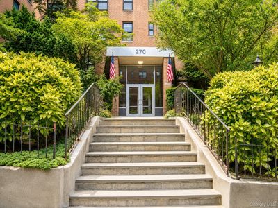 270 North Broadway #4A