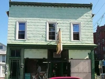 528 Ferry Ave