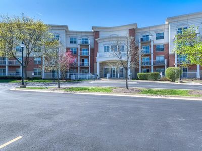 601 W Rand Rd APT 106