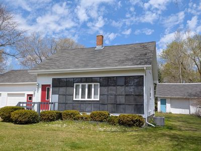 1108 Main St