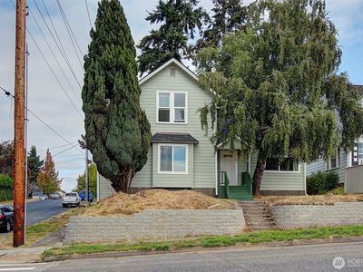 601 Cowlitz Way