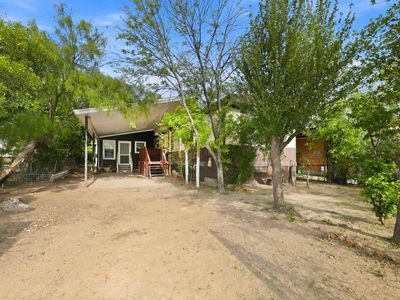 2811 Lee Ave