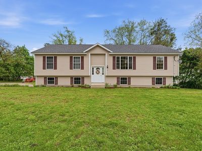 6 White Birch Dr